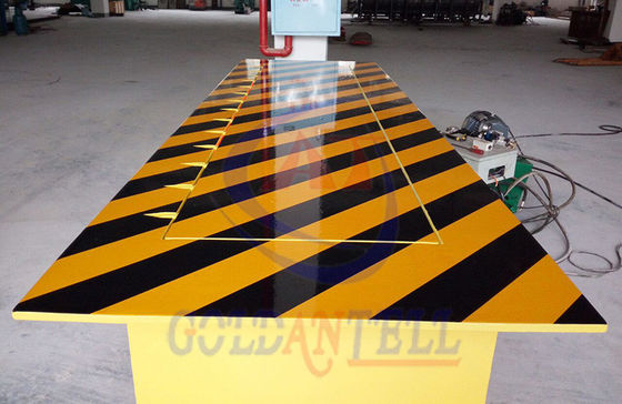 Red Led Traffic Light Automatically Hydraulic Road Blocker With Rising Vehicle Blocker