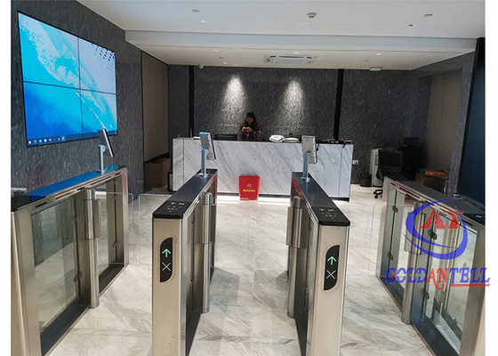 Segurança pedestre das portas do controle de acesso do reconhecimento de cara para o aeroporto do metro